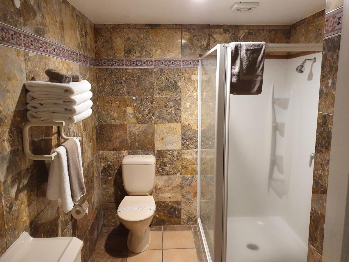 Breakers Motel Уангамата Екстериор снимка